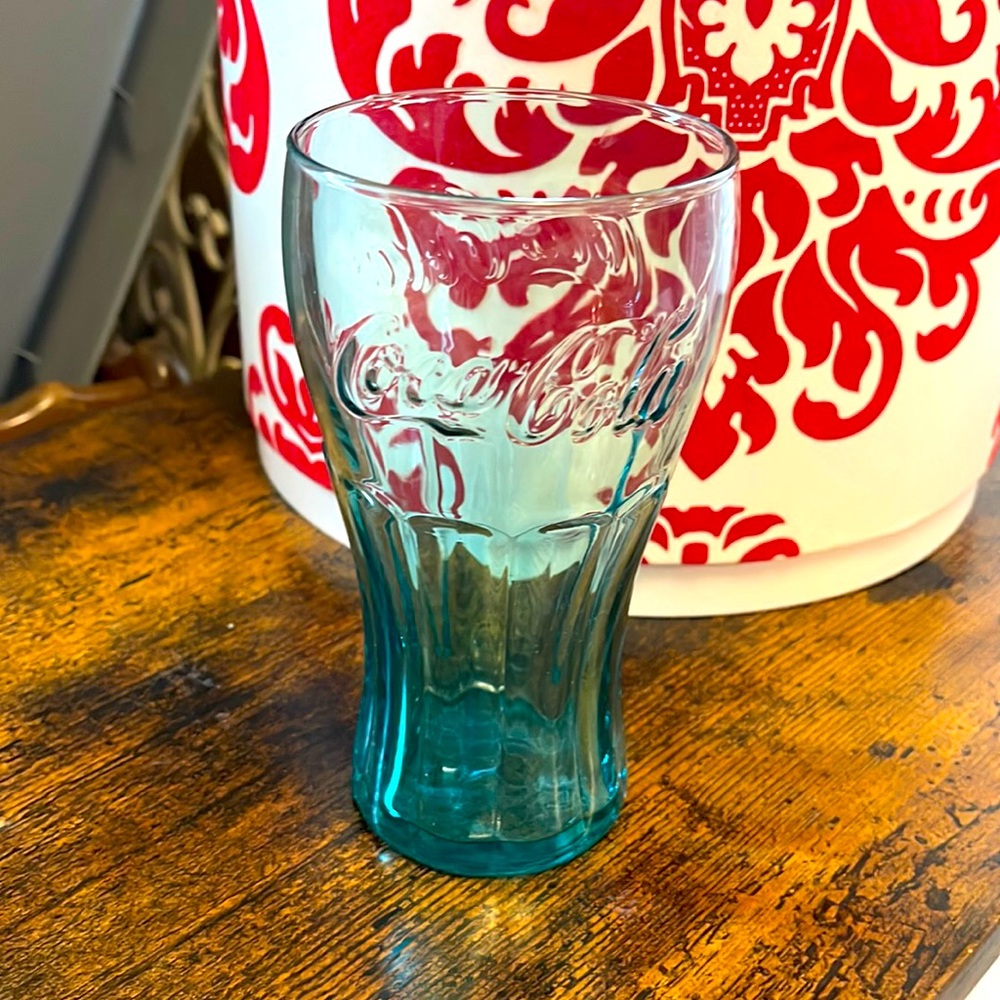 Coca-cola glass in blue (6 in high)